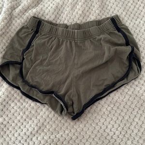 aero lounge shorts